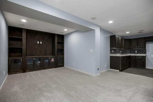 11504 E 207th Circle, Peculiar, MO 64078