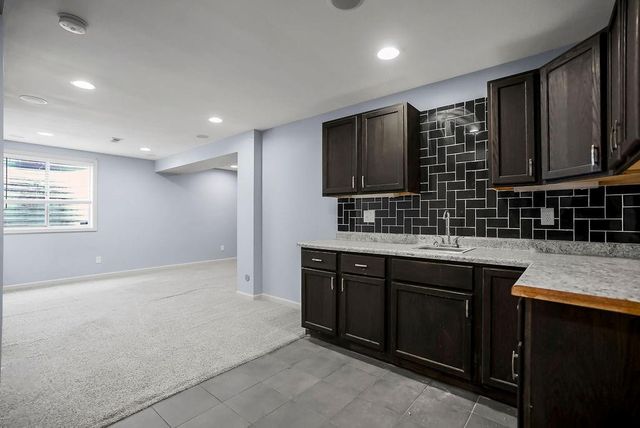 11504 E 207th Circle, Peculiar, MO 64078