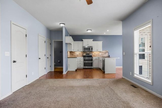 11504 E 207th Circle, Peculiar, MO 64078