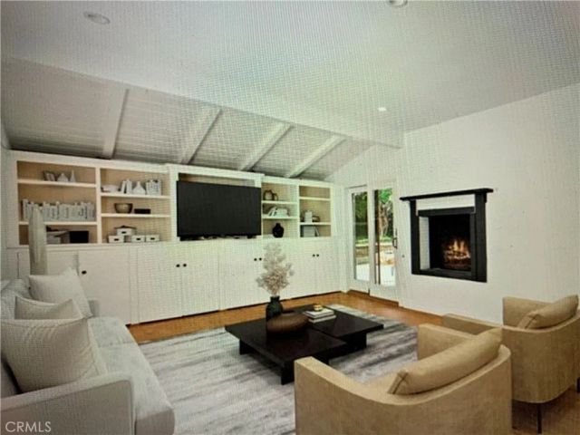 23804 Oxnard, Woodland Hills, CA 91367