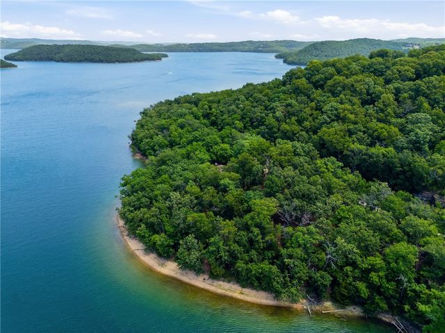 891 Lakeview Drive, Eureka Springs, AR 72631