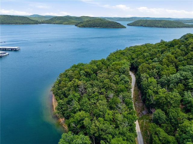 891 Lakeview Drive, Eureka Springs, AR 72631