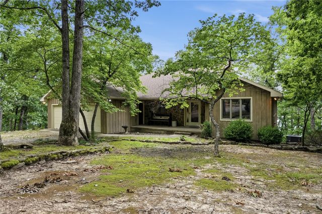 891 Lakeview Drive, Eureka Springs, AR 72631