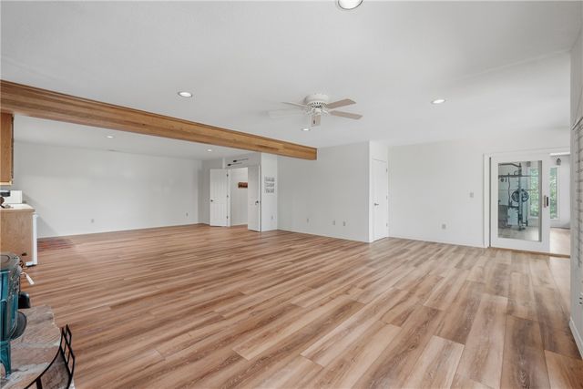 891 Lakeview Drive, Eureka Springs, AR 72631