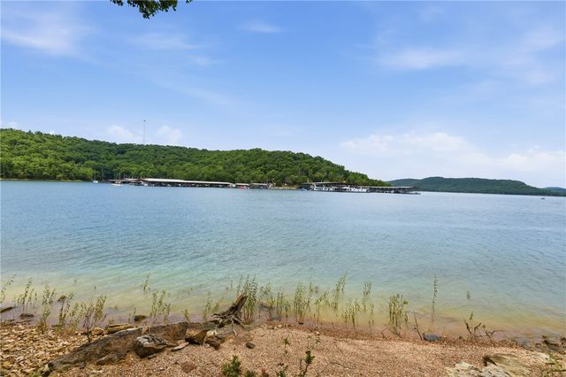 891 Lakeview Drive, Eureka Springs, AR 72631