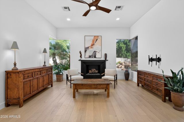 21057 N 74TH Way, Scottsdale, AZ 85255