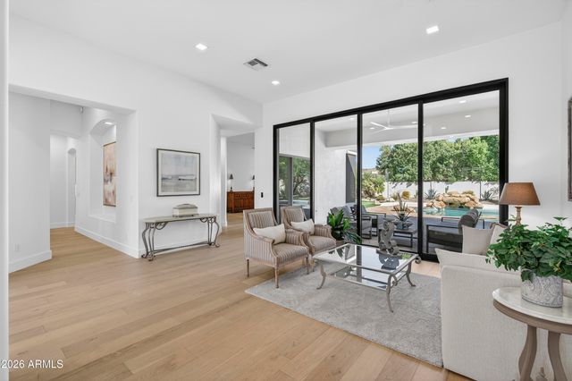 21057 N 74TH Way, Scottsdale, AZ 85255