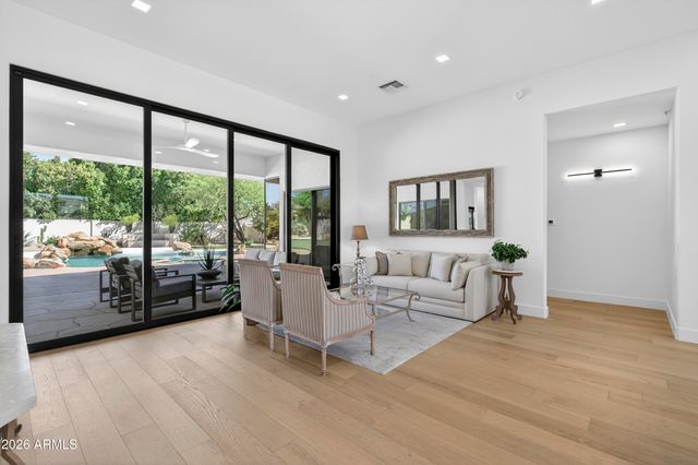 21057 N 74TH Way, Scottsdale, AZ 85255