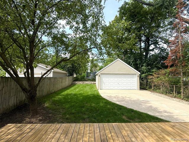 1951 Cole Street, Birmingham, MI 48009