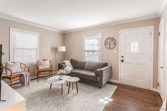 1951 Cole Street, Birmingham, MI 48009
