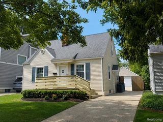1951 Cole Street, Birmingham, MI 48009
