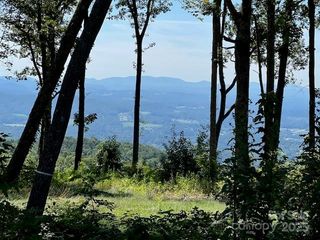 462 E Garden Trail 37, Hendersonville, NC 28792