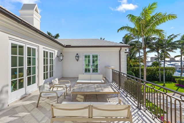 1350 N Lake Way, Palm Beach, FL 33480