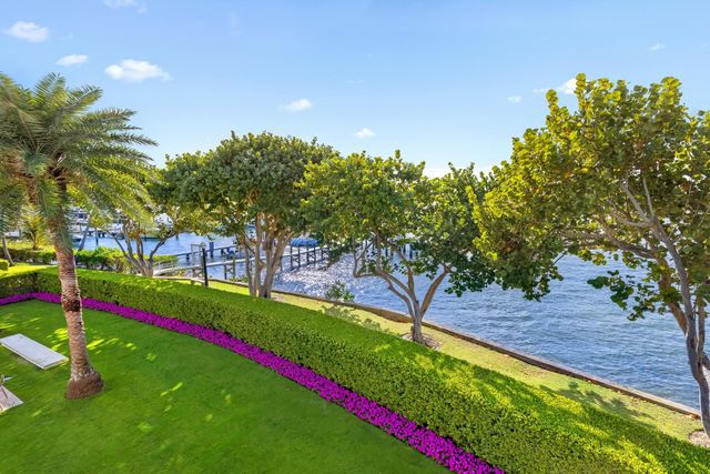 1350 N Lake Way, Palm Beach, FL 33480