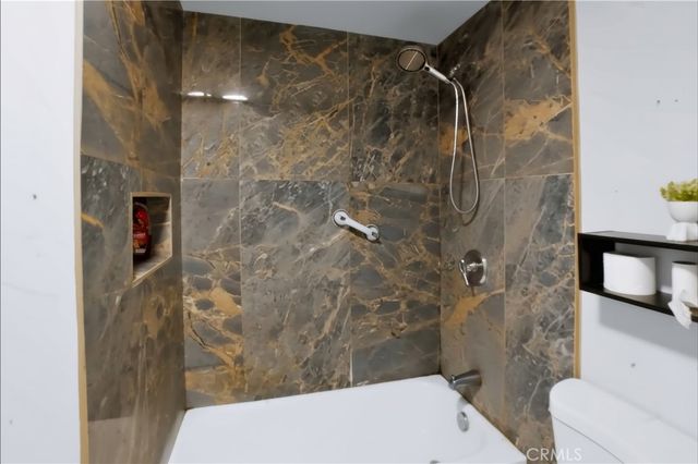1602 N King F3, Santa Ana, CA 92706