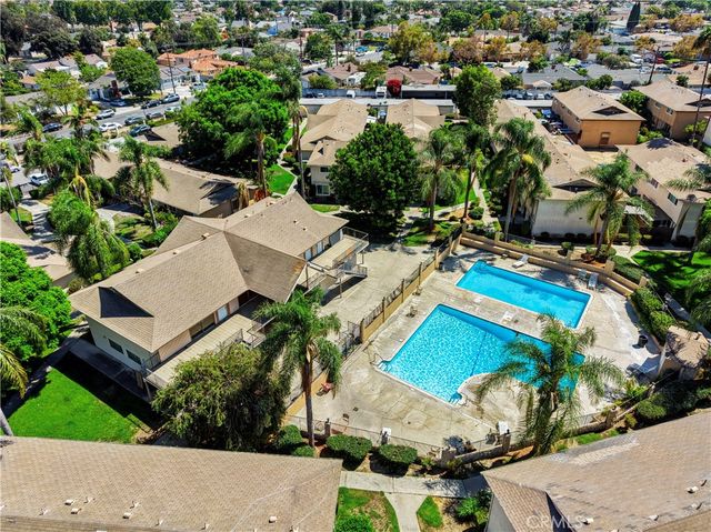 1602 N King F3, Santa Ana, CA 92706