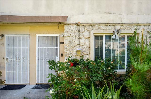 1602 N King F3, Santa Ana, CA 92706
