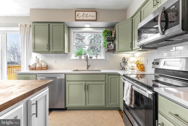 2433 BUCHENHORST RD, State College, PA 16801