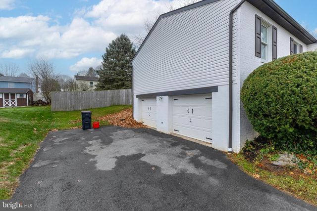2433 BUCHENHORST RD, State College, PA 16801