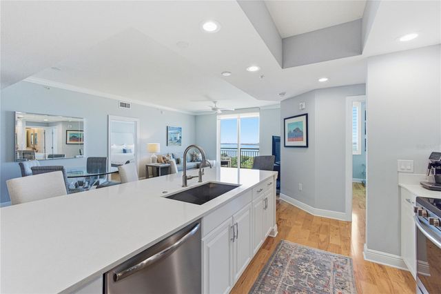 800 N TAMIAMI TRAIL 1203, Sarasota, FL 34236