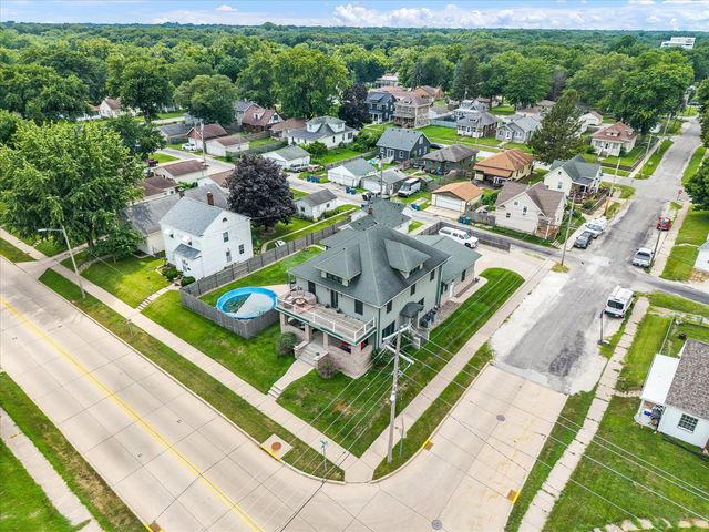 302 9TH Street, Silvis, IL 61282
