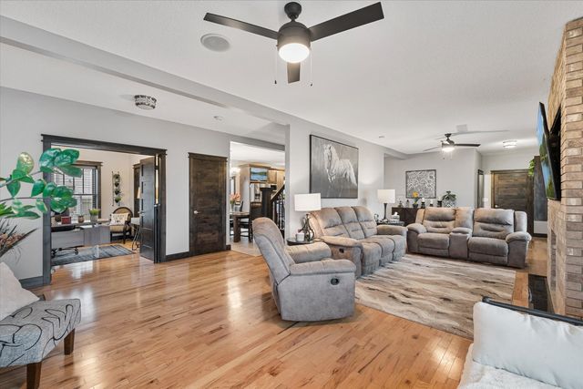 302 9TH Street, Silvis, IL 61282