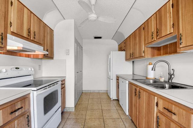 3454 Americo Drive, West Palm Beach, FL 33417