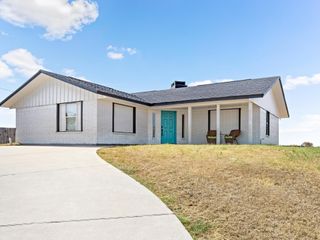 2055 Hwy 87, Crystal Beach, TX 77650