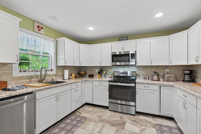 171 Lorraine Court, Berea, KY 40403