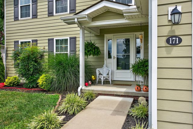 171 Lorraine Court, Berea, KY 40403