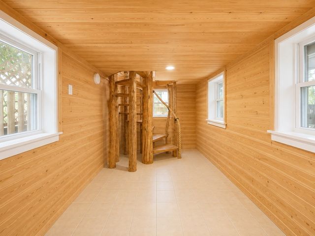 12 Hideaway Vlg G, Bourne, MA 02532