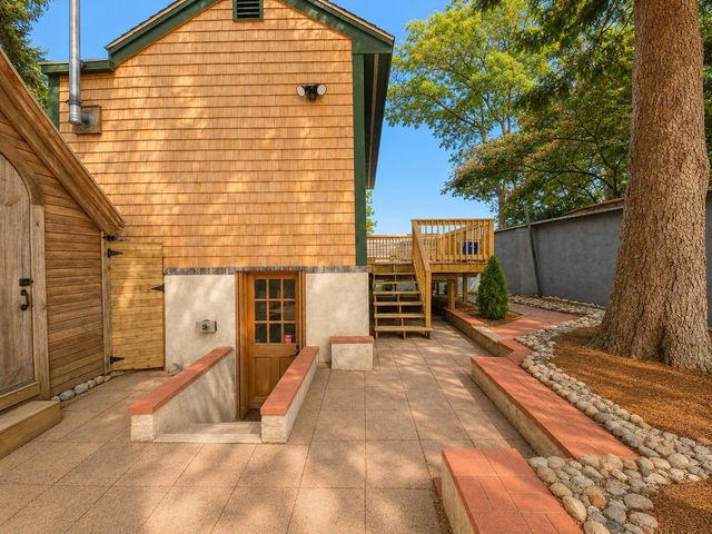 12 Hideaway Vlg G, Bourne, MA 02532