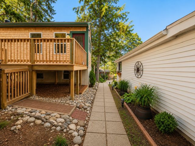 12 Hideaway Vlg G, Bourne, MA 02532