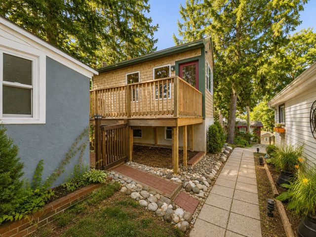 12 Hideaway Vlg G, Bourne, MA 02532