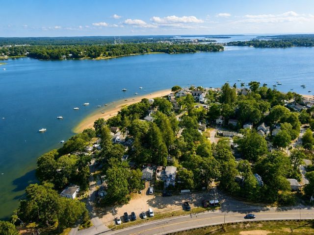 12 Hideaway Vlg G, Bourne, MA 02532