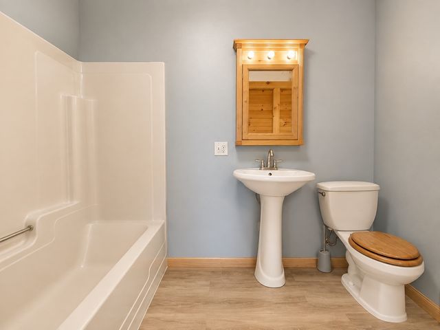 12 Hideaway Vlg G, Bourne, MA 02532