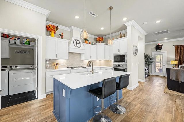 2852 N Poppy Lane, Fayetteville, AR 72704