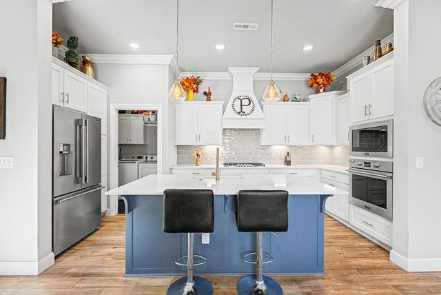 2852 N Poppy Lane, Fayetteville, AR 72704