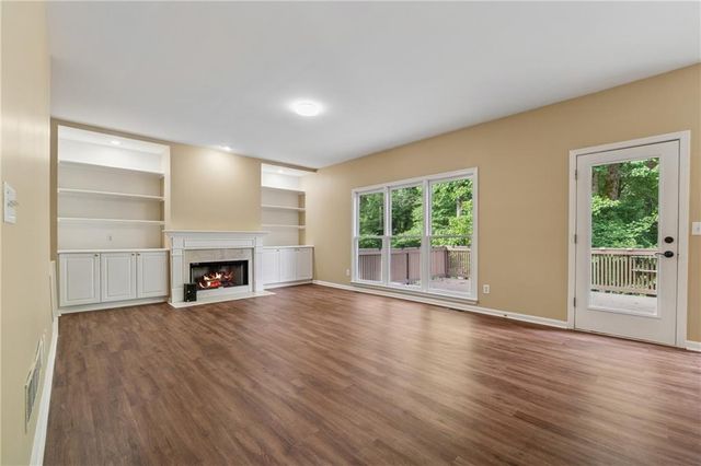 3355 Golfe Links Drive, Snellville, GA 30039