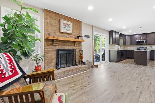 736 Wards Corner, Loveland, OH 45140