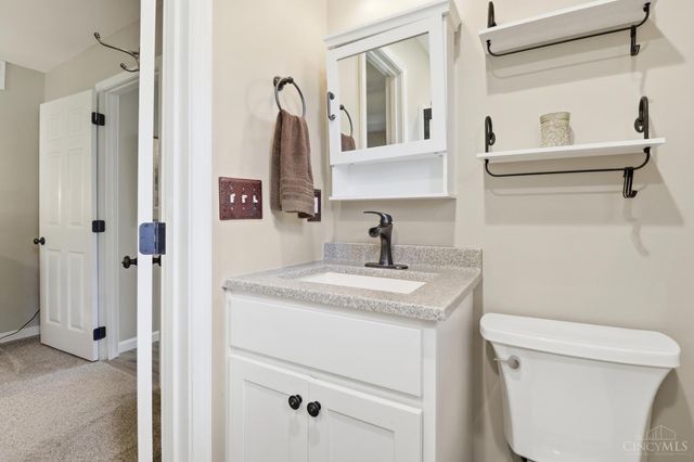 736 Wards Corner, Loveland, OH 45140