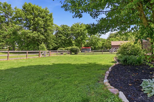 736 Wards Corner, Loveland, OH 45140