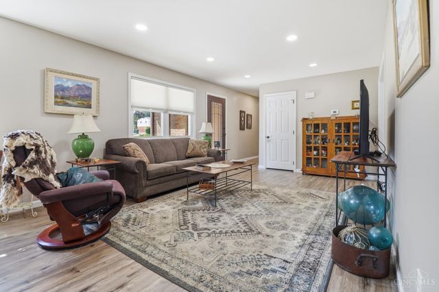 736 Wards Corner, Loveland, OH 45140