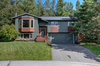 19825 Fairmount Circle, Eagle River, AK 99577