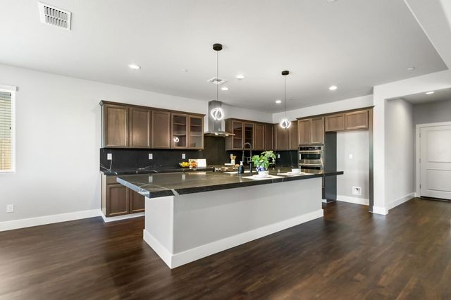 4121 Peak Ct, Rancho Cordova, CA 95742