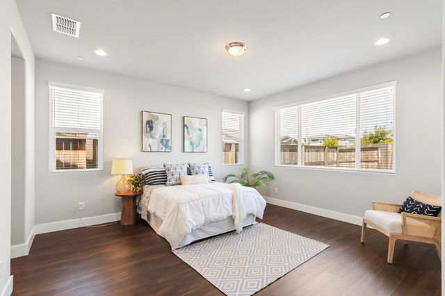 4121 Peak Ct, Rancho Cordova, CA 95742
