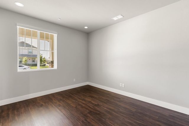4121 Peak Ct, Rancho Cordova, CA 95742