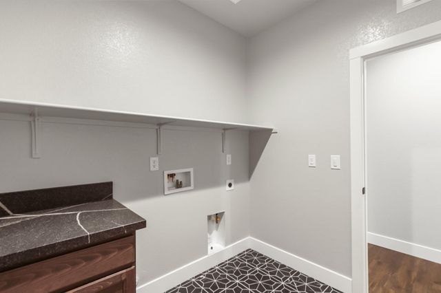 4121 Peak Ct, Rancho Cordova, CA 95742