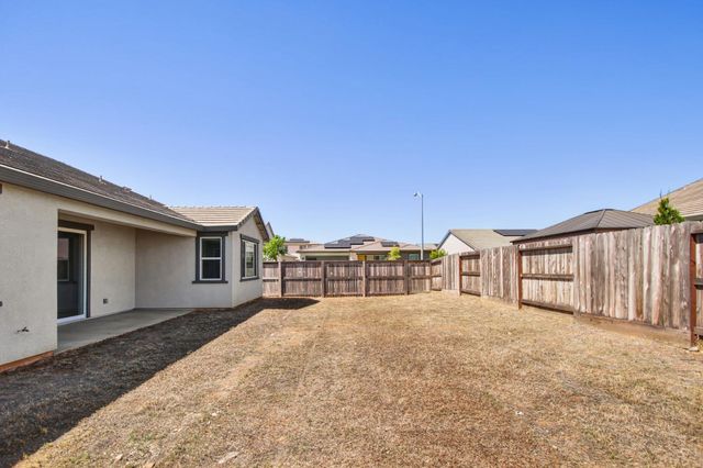 4121 Peak Ct, Rancho Cordova, CA 95742