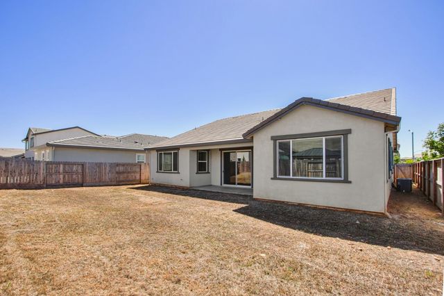 4121 Peak Ct, Rancho Cordova, CA 95742